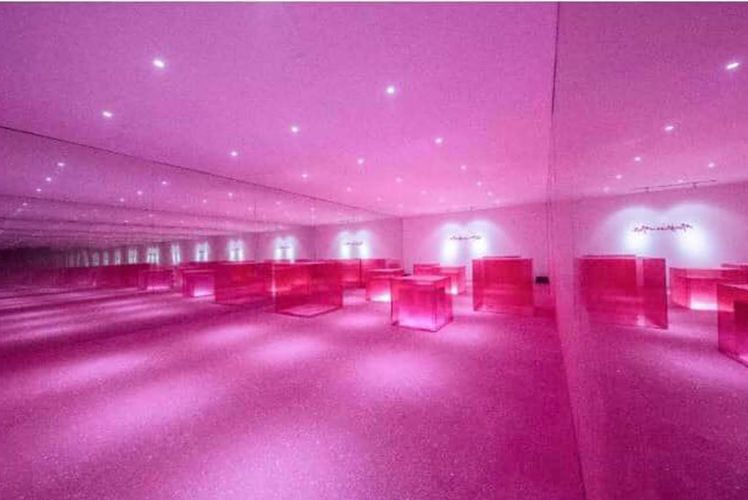 Taipei gallery accuses Mac Cosmetics China of plagiarising artist's work for lipstick campaign