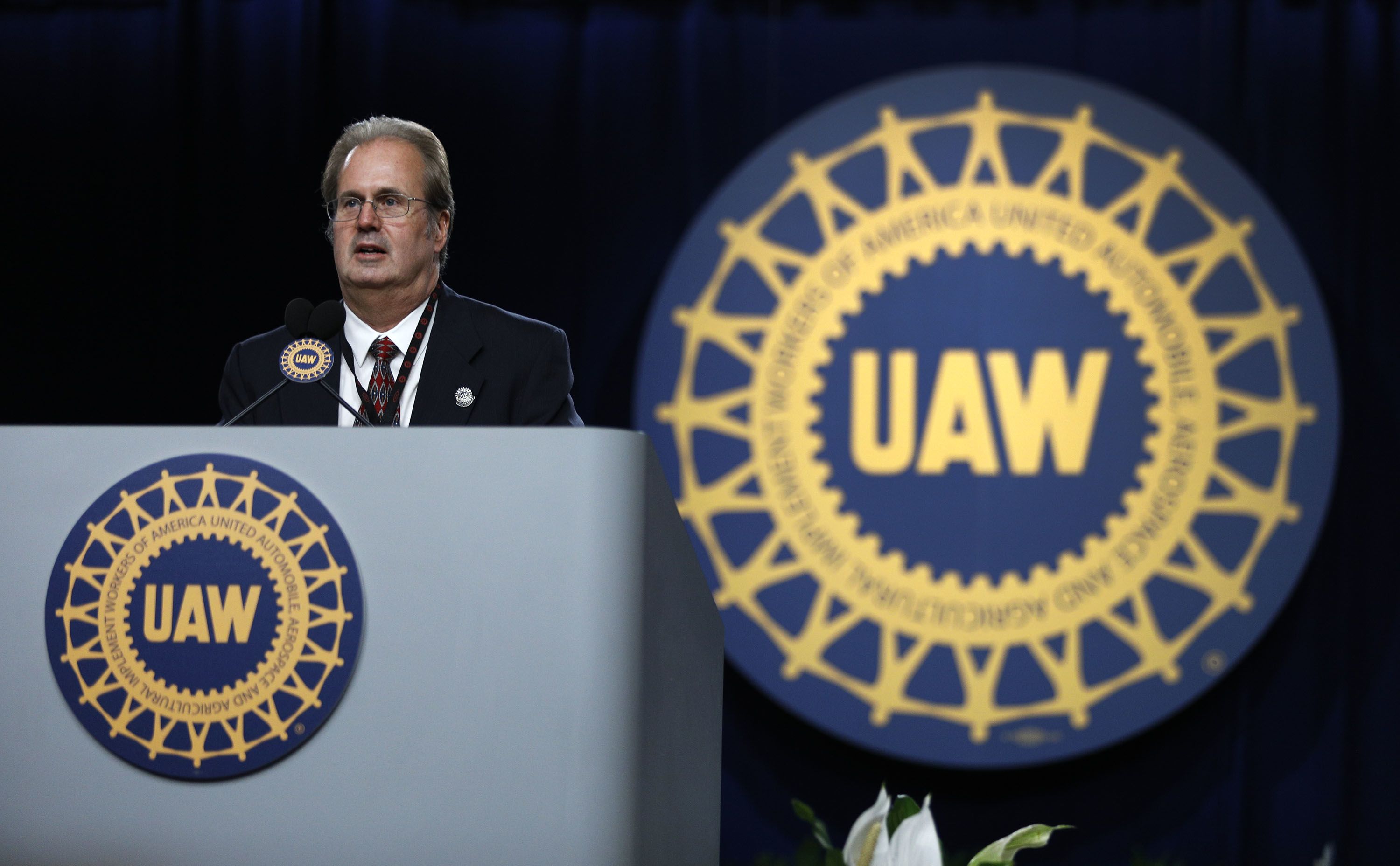 United Auto Workers union opens tense labor talks with Ford, GM, Fiat Chrysler