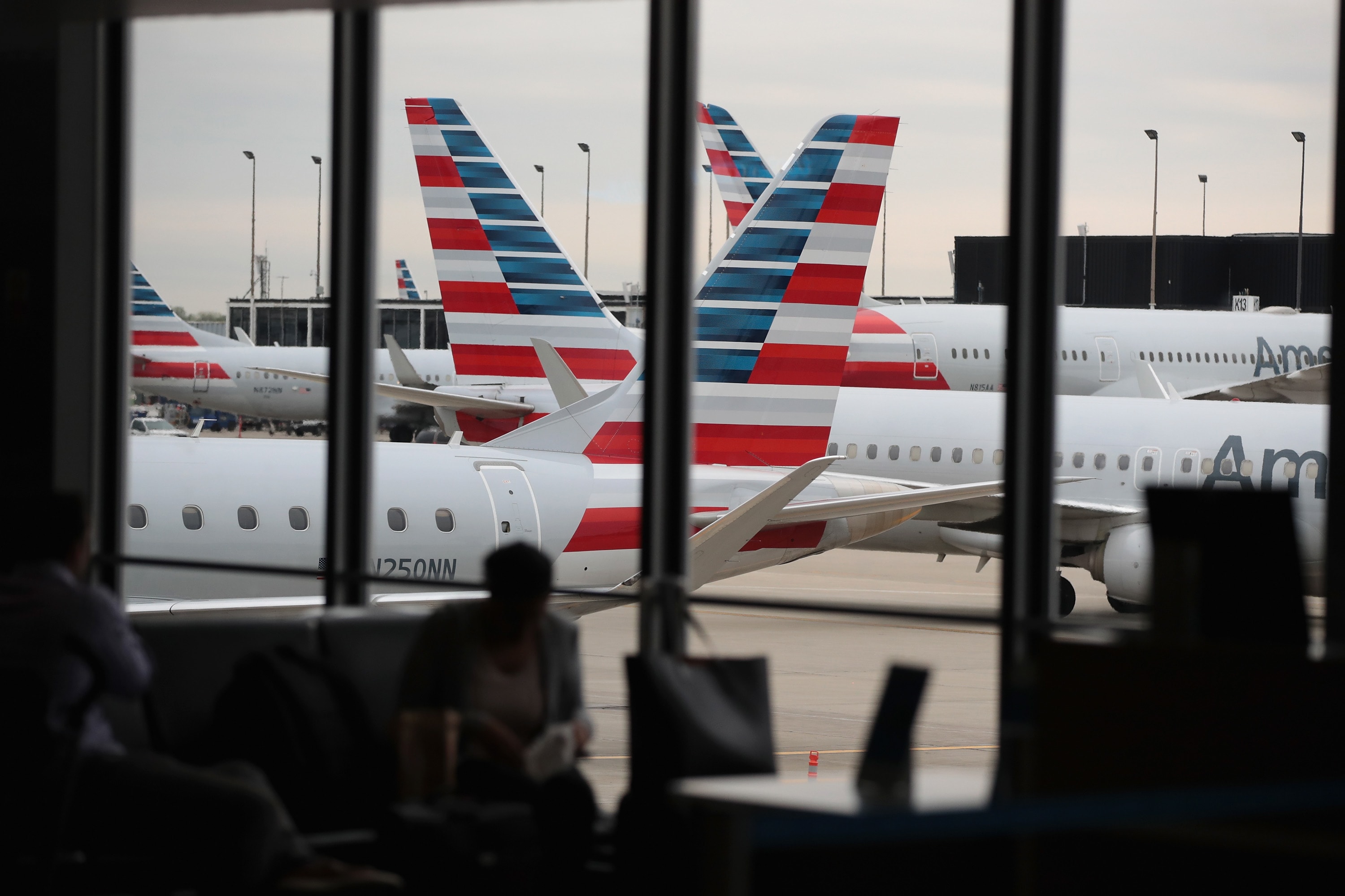 American Airlines apologizes for summer travel disruptions with miles