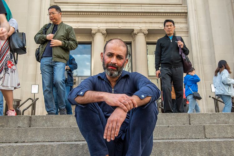 Drawing, singing, sleeping, eating, changing costumes: Nikhil Chopra’s nine-day campout at the Met