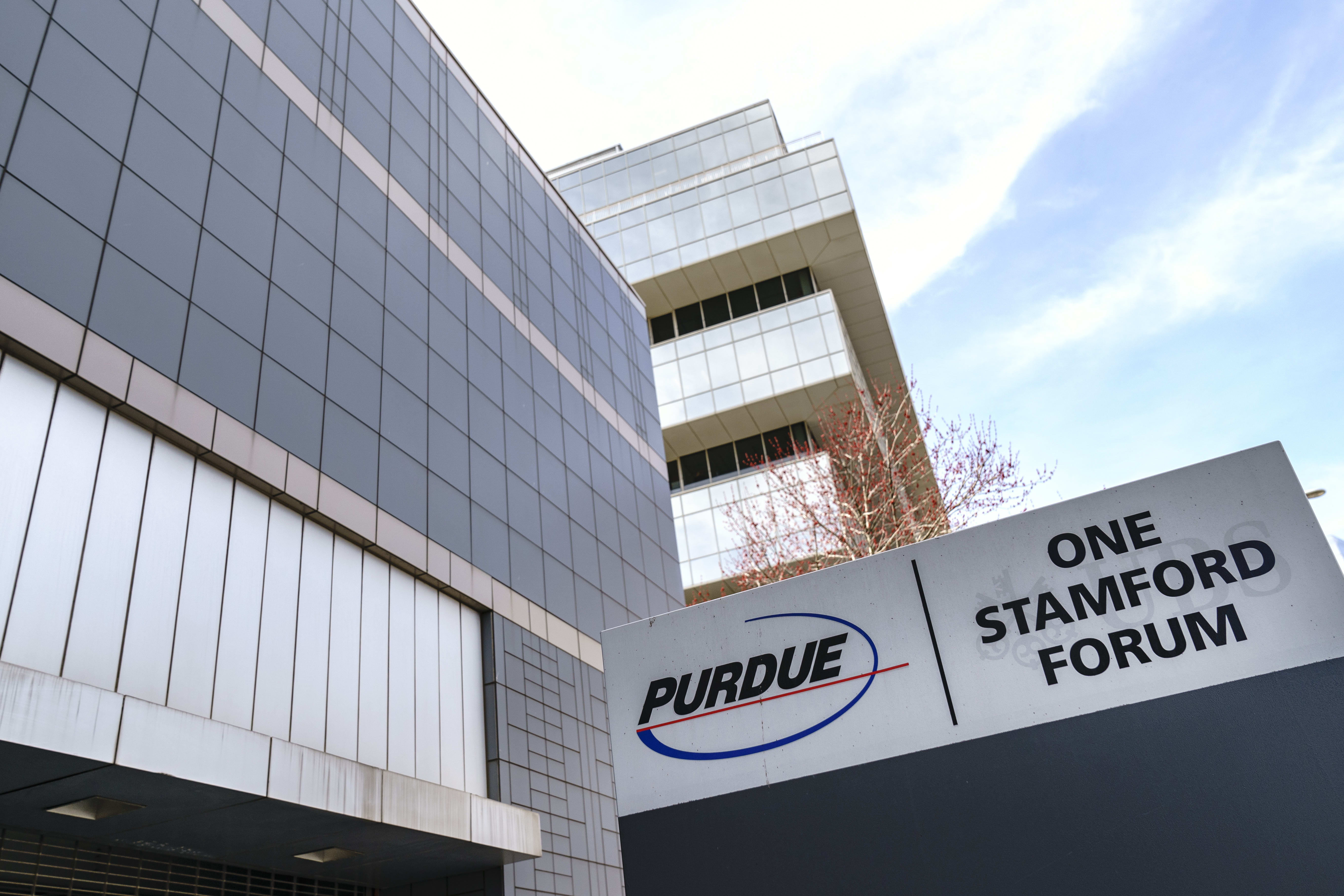 Purdue Pharma reaches tentative deal to settle roughly 2,000 opioid cases