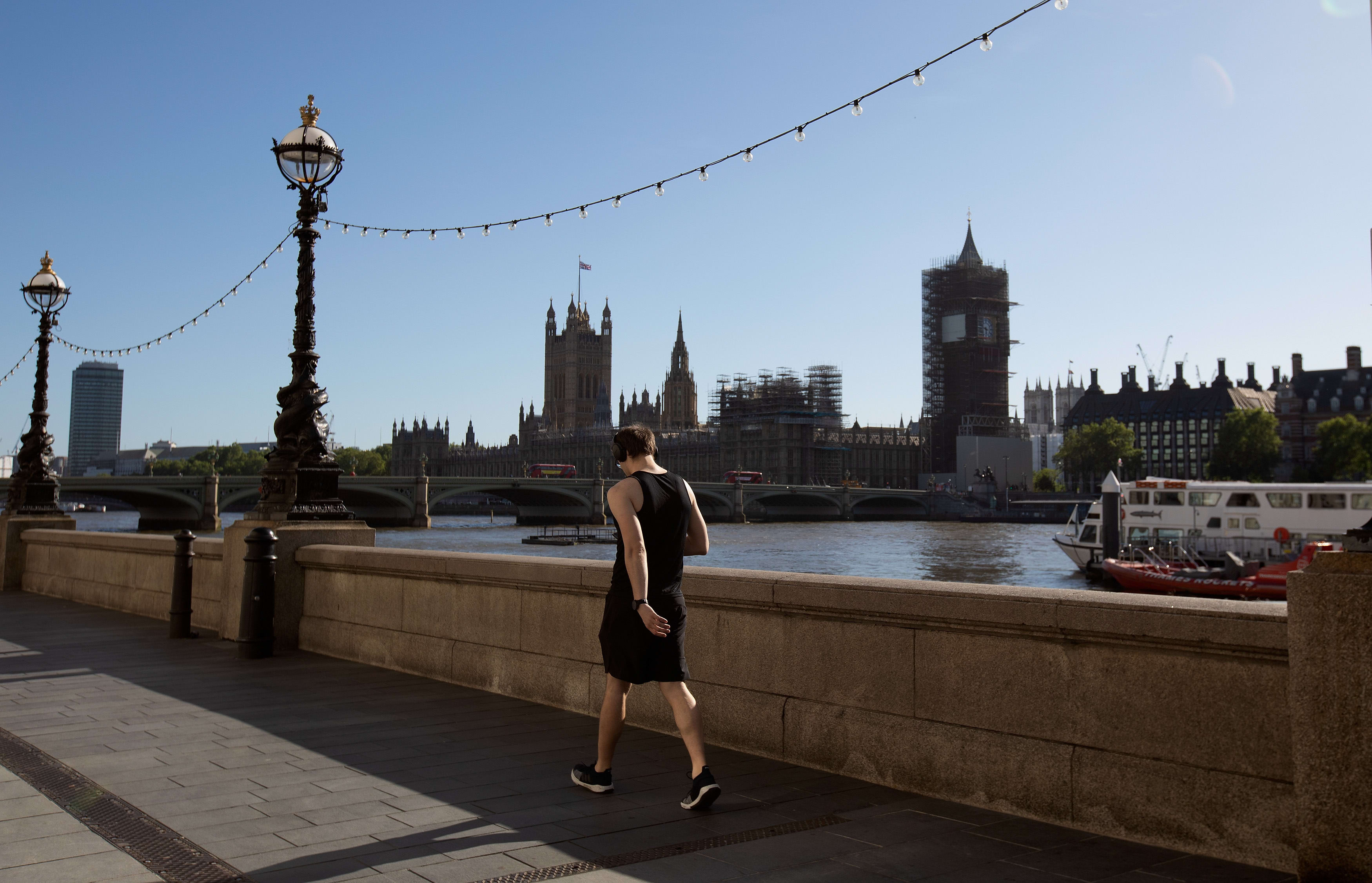 UK GDP posts steepest on-month fall in April