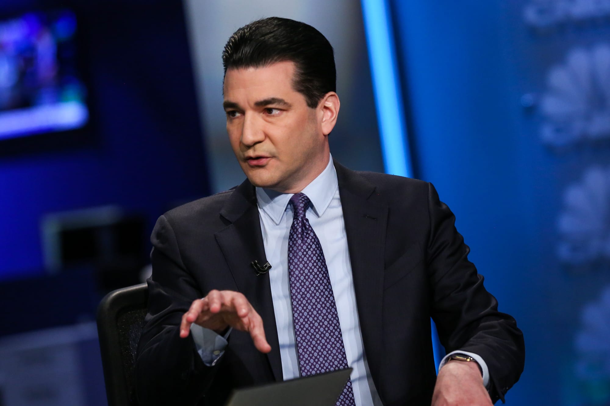 Dr. Scott Gottlieb: 'I will not eat indoors in a restaurant' because the Covid risk is too high