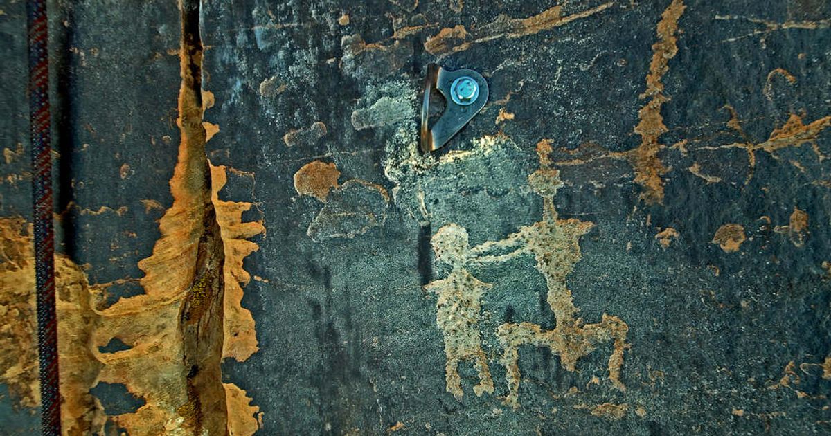 Ancient petroglyphs damaged by climber in Utah