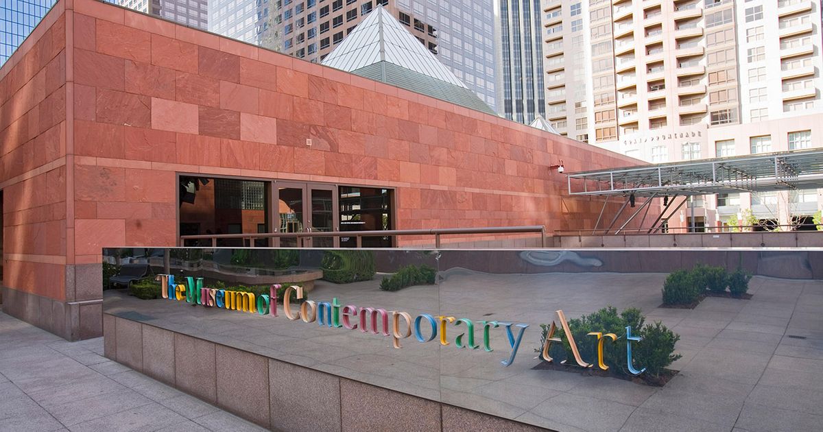 Senior curator and human resources director resign from MOCA in Los Angeles