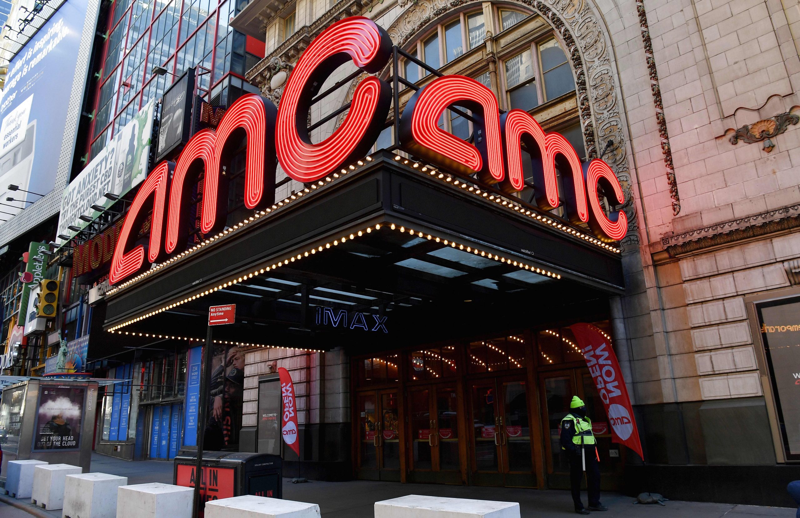 AMC reaches deal with Warner Bros. for 45 days theatrical exclusivity in 2022