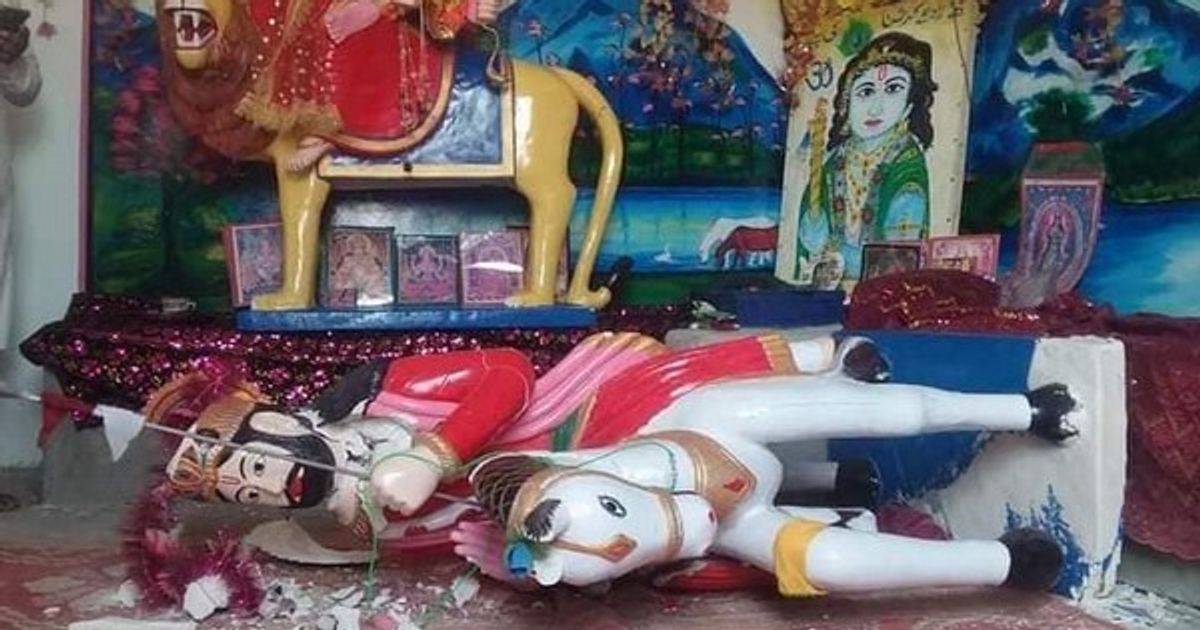Muslim mob attacks Hindu temple in Pakistan after eight-year-old boy allegedly urinates on library floor